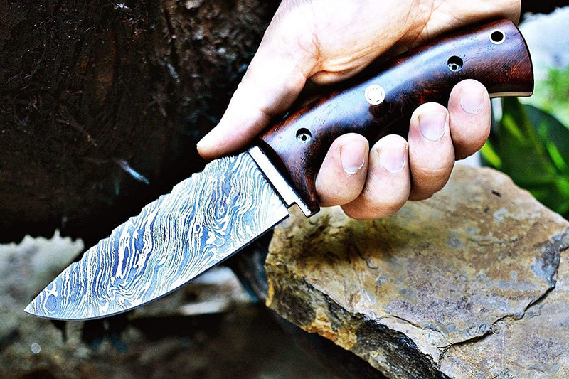 Hunter's Skinner Damascus Hunting Knife